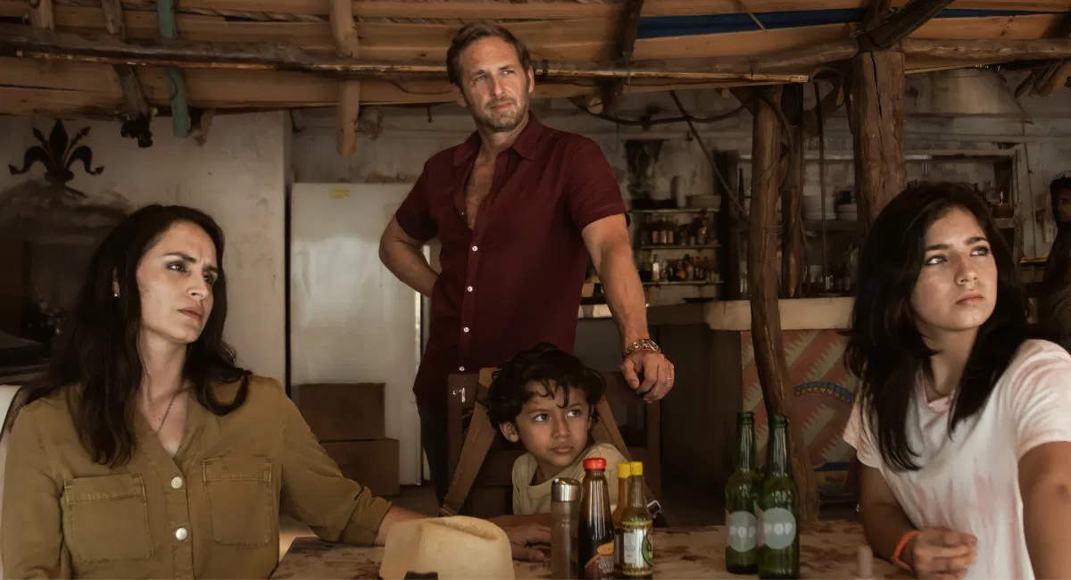 Gia đình của Paul Strurges đang trên biển (Ảnh: internet)