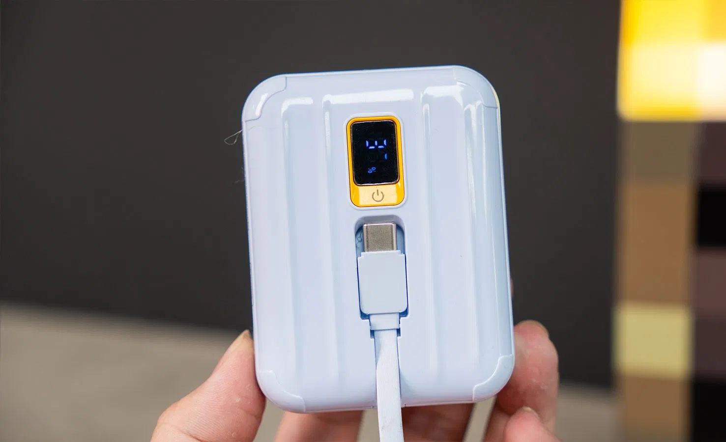 Pisen Power Tiny 30W có thiết kế khá trẻ trung và năng động (Ảnh: Internet)