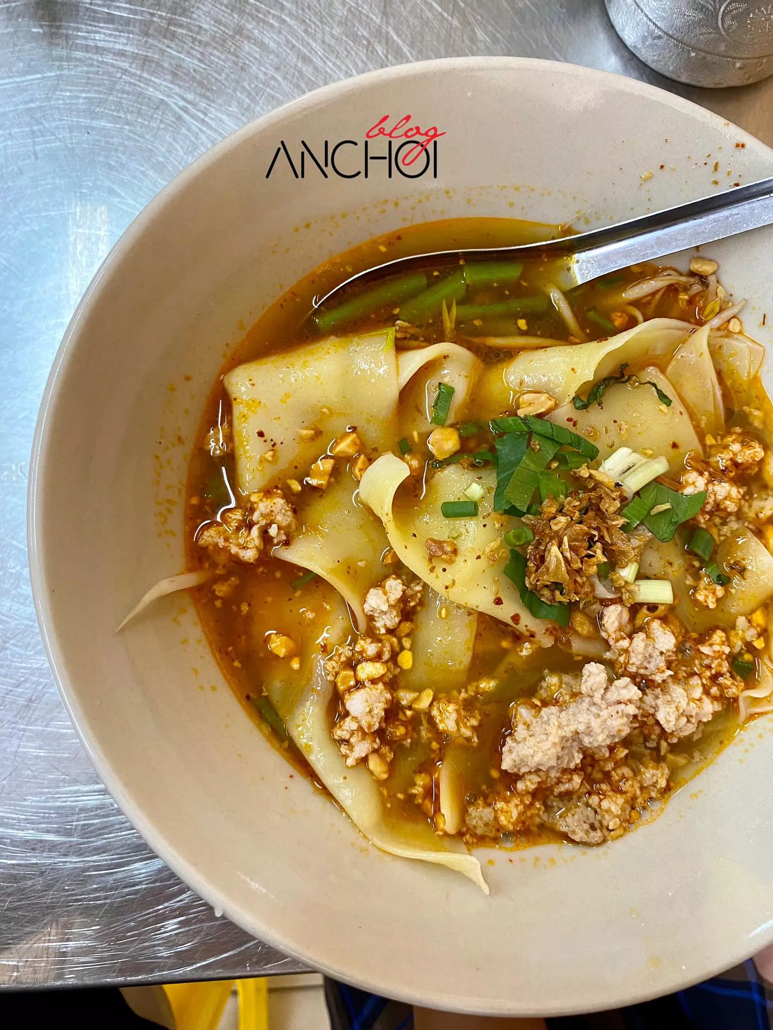 Món sủi cảo tomyum tại quán hủ tiếu Thái Lan Pi Thai (nguồn: BlogAnChoi)