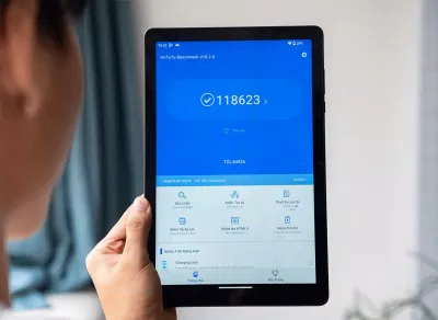 TCL TAB 10L Gen2 sử dụng bộ vi xử lý MT8766B của MediaTek, khi test điểm AnTuTu cũng được hơn 100 nghìn điểm (Ảnh: Internet) TCL TAB 10L Gen2 sử dụng bộ vi xử lý MT8766B của MediaTek, khi test điểm AnTuTu cũng được hơn 100 nghìn điểm (Ảnh: Internet)