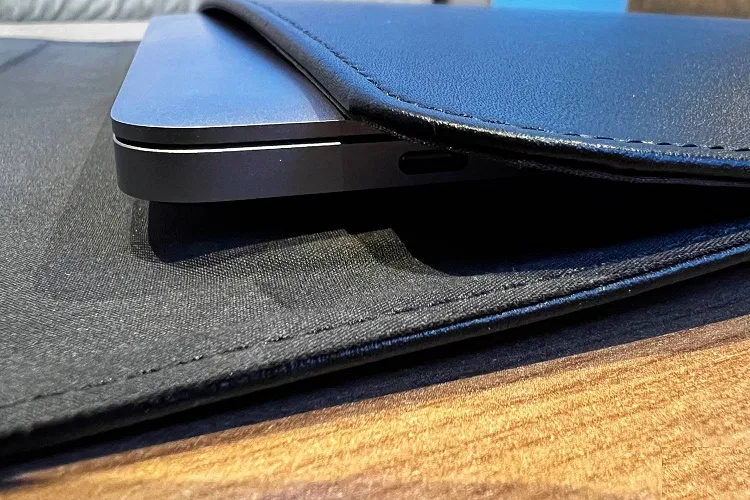 Túi đựng laptop Orbitkey Hybrid (Ảnh: Internet) Túi đựng laptop Orbitkey Hybrid (Ảnh: Internet)