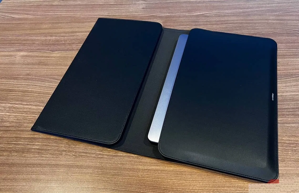 Túi đựng laptop Orbitkey Hybrid (Ảnh: Internet) Túi đựng laptop Orbitkey Hybrid (Ảnh: Internet)