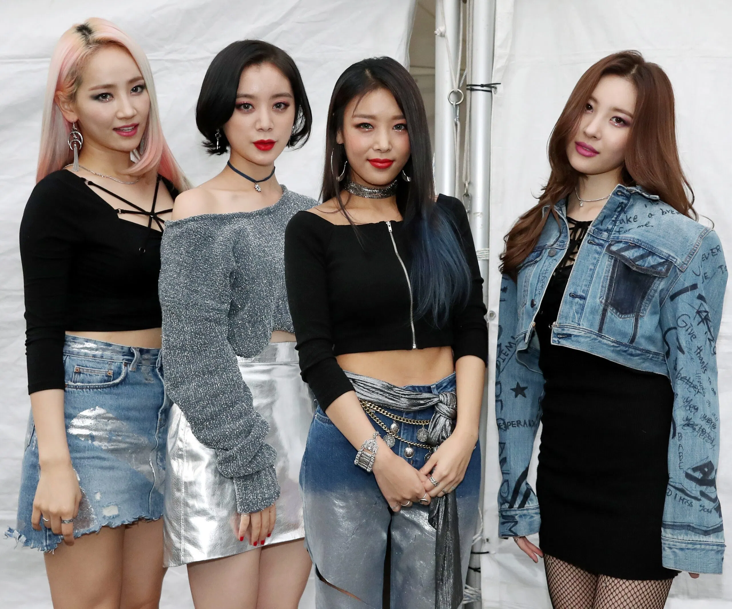 Teen Vogue cho rằng Wonder Girls là một trong những nghệ sĩ tiên phong toàn cầu đầu tiên của Kpop (Ảnh: Internet)