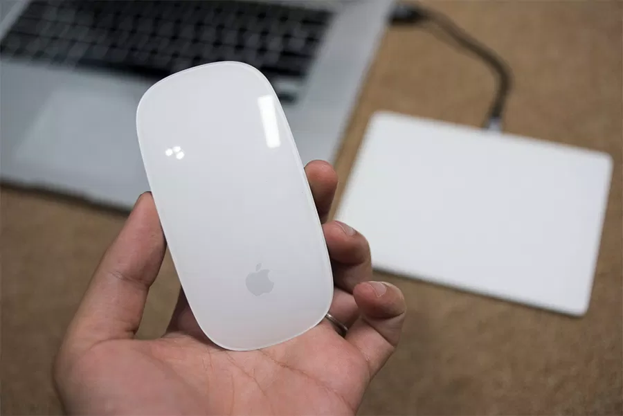 Chuột Magic Mouse của Apple (Ảnh: Internet)