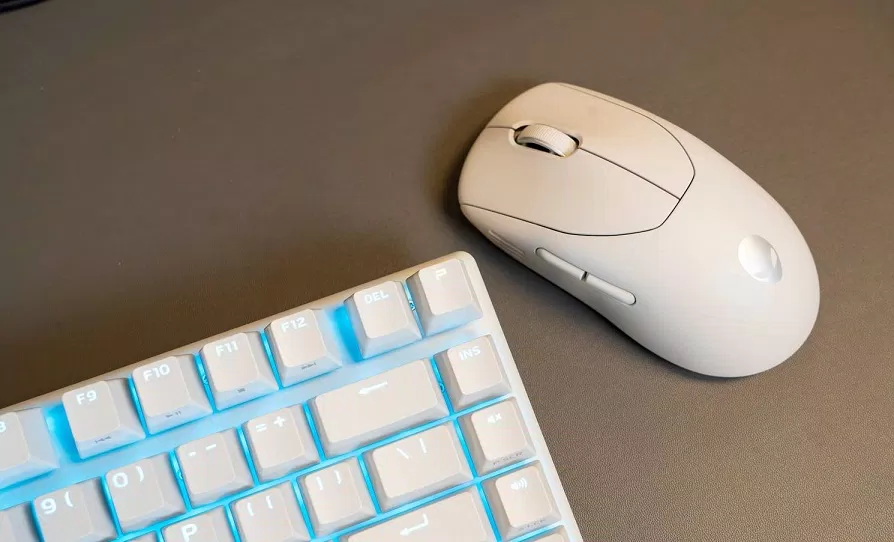 Chuột chơi game không dây Alienware Pro (Ảnh: Internet) Chuột chơi game không dây Alienware Pro (Ảnh: Internet)