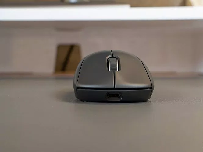 Mặt trước của chuột chơi game không dây Alienware Pro (Ảnh: Internet) Mặt trước của chuột chơi game không dây Alienware Pro (Ảnh: Internet)