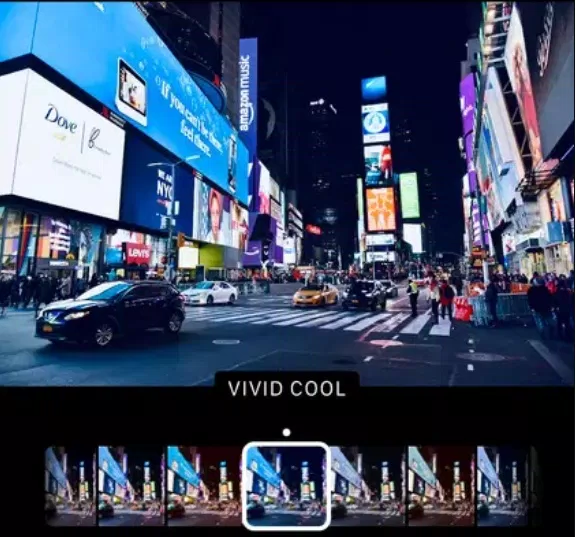 Chụp ảnh đường phố ban đêm với bộ lọc Vivid Cool (Ảnh: Internet)