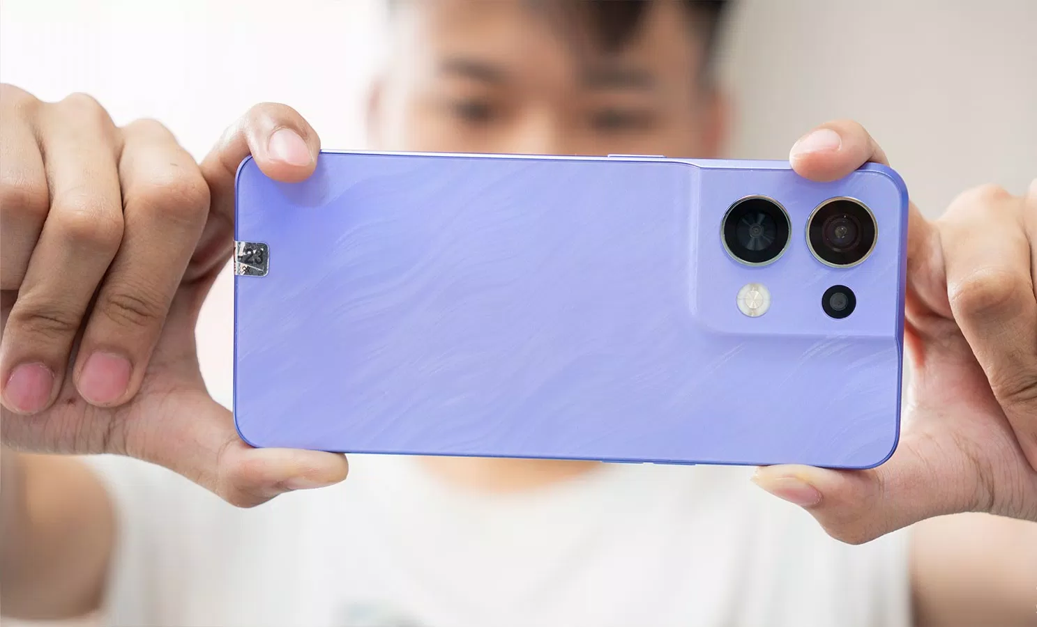 OPPO Reno8 5G sở hữu camera chính lên đến 50MP cho khả năng chụp hình sắc nét (Ảnh: Internet)