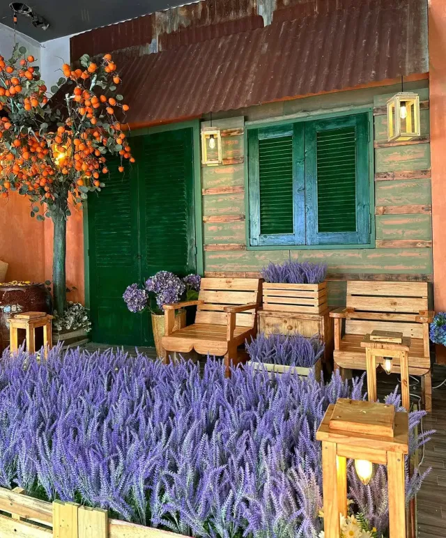 Tiệm trà chúng ta 10 năm sau (Nguồn: Internet) Tiệm trà chúng ta 10 năm sau (Nguồn: Internet)