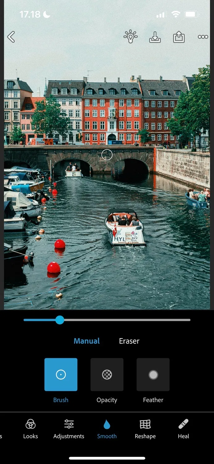 Chỉnh sửa ảnh bằng ứng dụng Photoshop Express trên điện thoại (Ảnh: Internet) Chỉnh sửa ảnh bằng ứng dụng Photoshop Express trên điện thoại (Ảnh: Internet)