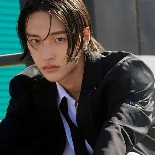 Wonbin giống D.O ở đôi mắt to tròn, long lanh cùng với đôi môi dày, gợi cảm hình trái tim. Nguồn: ảnh từ Internet
