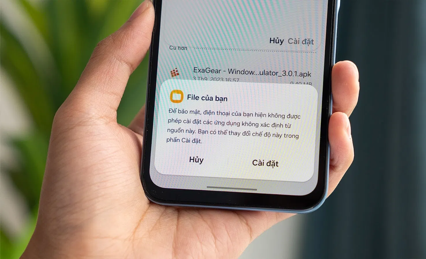 Với những thiết bị đang chạy One UI 6.1.1, việc kích hoạt tính năng Auto Blocker sẽ là một bước tiến lớn trong việc bảo vệ thiết bị khỏi những cuộc tấn công tinh vi (Ảnh: Internet) Với những thiết bị đang chạy One UI 6.1.1, việc kích hoạt tính năng Auto Blocker sẽ là một bước tiến lớn trong việc bảo vệ thiết bị khỏi những cuộc tấn công tinh vi (Ảnh: Internet)