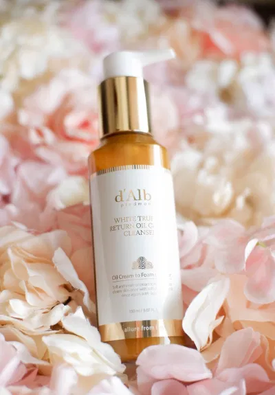Review dầu rửa mặt tạo bọt thuần chay dAlba White Truffle Return Oil Cream Cleanser: Có tốt như lời đồn? bao bì chống oxy hóa công dụng d Alba d Alba White Truffle Return Oil Cream Cleanser dầu rửa mặt Dầu rửa mặt d Alba White Truffle Return Oil Cream Cleanser dầu rửa mặt tạo bọt thuần chay d Alba White Truffle Return Oil Cream Cleanser dưỡng ẩm giá bao nhiêu Khách hàng kháng khuẩn làm đẹp làm sạch da làm sạch lớp makeup ngừa mụn nhược điểm Phân tích Phân tích thành phần chính Review dầu rửa mặt d Alba rửa mặt Skincare tạo bọt thành phần thành phần chính thiết kế thông tin thuần chay thương hiệu