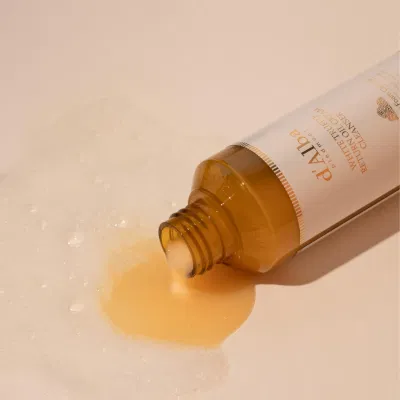 Review dầu rửa mặt tạo bọt thuần chay dAlba White Truffle Return Oil Cream Cleanser: Có tốt như lời đồn? bao bì chống oxy hóa công dụng d Alba d Alba White Truffle Return Oil Cream Cleanser dầu rửa mặt Dầu rửa mặt d Alba White Truffle Return Oil Cream Cleanser dầu rửa mặt tạo bọt thuần chay d Alba White Truffle Return Oil Cream Cleanser dưỡng ẩm giá bao nhiêu Khách hàng kháng khuẩn làm đẹp làm sạch da làm sạch lớp makeup ngừa mụn nhược điểm Phân tích Phân tích thành phần chính Review dầu rửa mặt d Alba rửa mặt Skincare tạo bọt thành phần thành phần chính thiết kế thông tin thuần chay thương hiệu