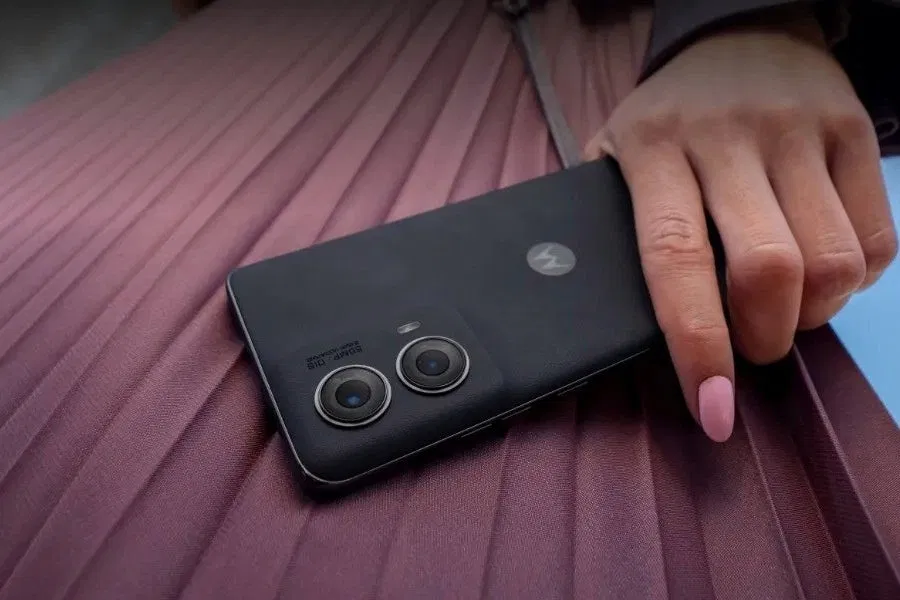 Điện thoại Motorola Edge 2024 (Ảnh: Internet) Điện thoại Motorola Edge 2024 (Ảnh: Internet)