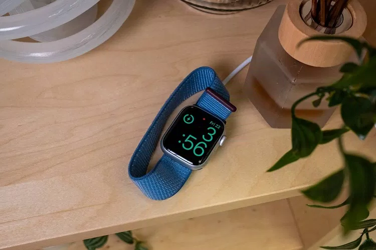 Đồng hồ thông minh Apple Watch Series 9 (Ảnh: Internet) Đồng hồ thông minh Apple Watch Series 9 (Ảnh: Internet)