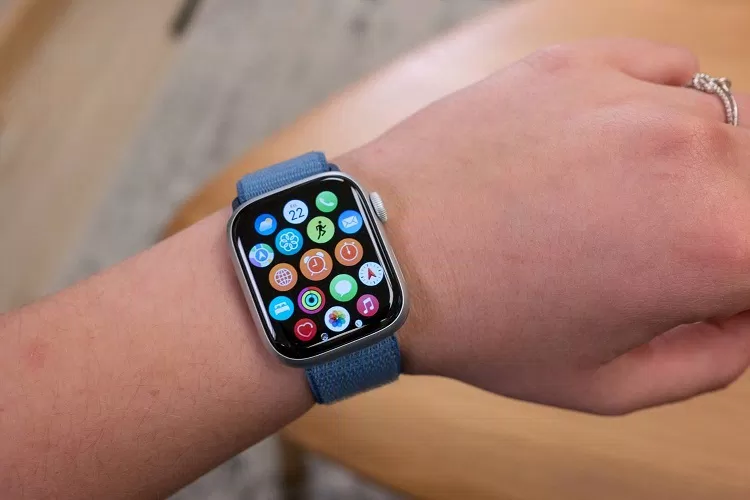 Đồng hồ thông minh Apple Watch Series 9 (Ảnh: Internet) Đồng hồ thông minh Apple Watch Series 9 (Ảnh: Internet)