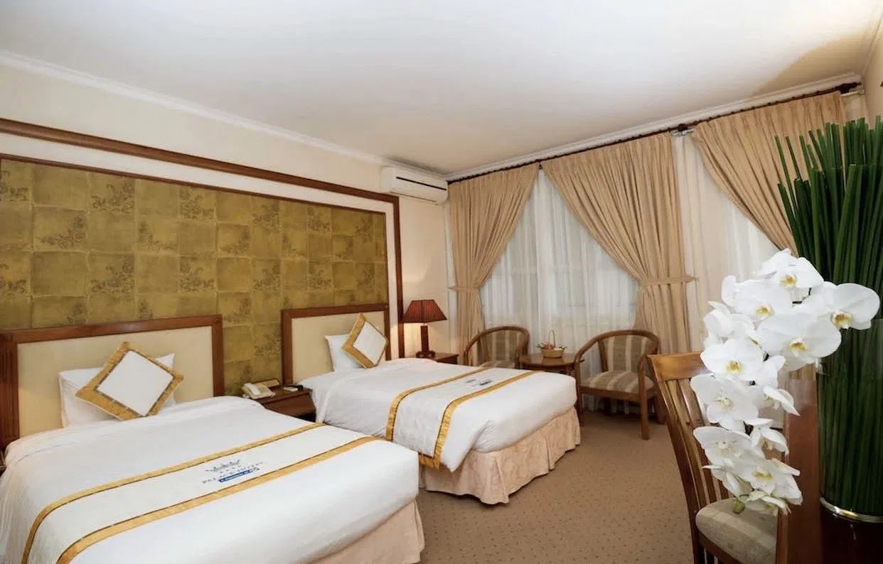 20 khách sạn Vũng Tàu sạch đẹp và nhiều tiện ích, nơi lưu trú lý tưởng khi đi du lịch BH Residence Inn Hotel Apartment Cassabella Hotel Apartments Diamond Sea Hotel DIC Star Landmark Du lịch du lịch Vũng Tàu đi du lịch Fusion Suites Vũng Tàu Green Hotel Vung Tau Hải Long Hotel 1 khách sạn khách sạn Vũng Tàu Kinh nghiệm du lịch Vũng Tàu La Casa Boutique Hotel Malibu Hotel Vũng Tàu Mermaid Seaside Hotel Milan Corner Hotel Palace Hotel Vũng Tàu Petro House Vung Tau Pullman Vung Tau The Cap Hotel The IMPERIAL Hotel Vung Tau The Wind Mountainside Hotel thông tin tiện ích V Boutique Hotel Complimentary refreshments Vias Hotel Vung Tau Inclusive Transportation Vũng Tàu Vung Tau Riva Hotel