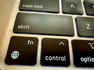 Phím Fn có hình quả địa cầu trên máy Mac (Ảnh: Internet) Phím Fn có hình quả địa cầu trên máy Mac (Ảnh: Internet)