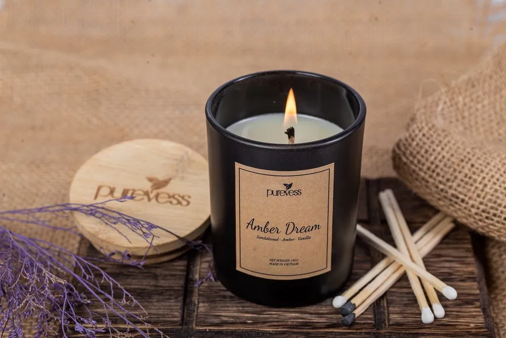 Nến thơm khiến căm phòng của bạn luôn thơm tho (nguồn: Internet)