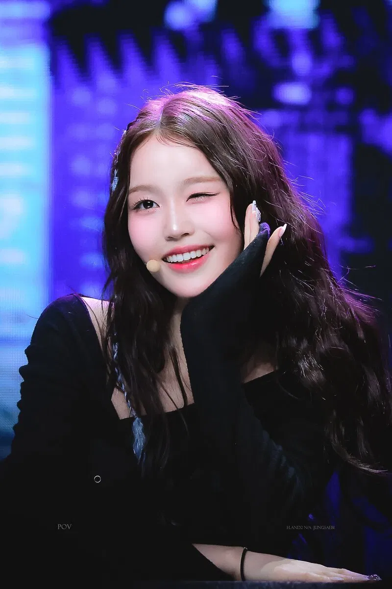 Hồ sơ thành viên Saebi nhóm nhạc izna (Ảnh: Internet)