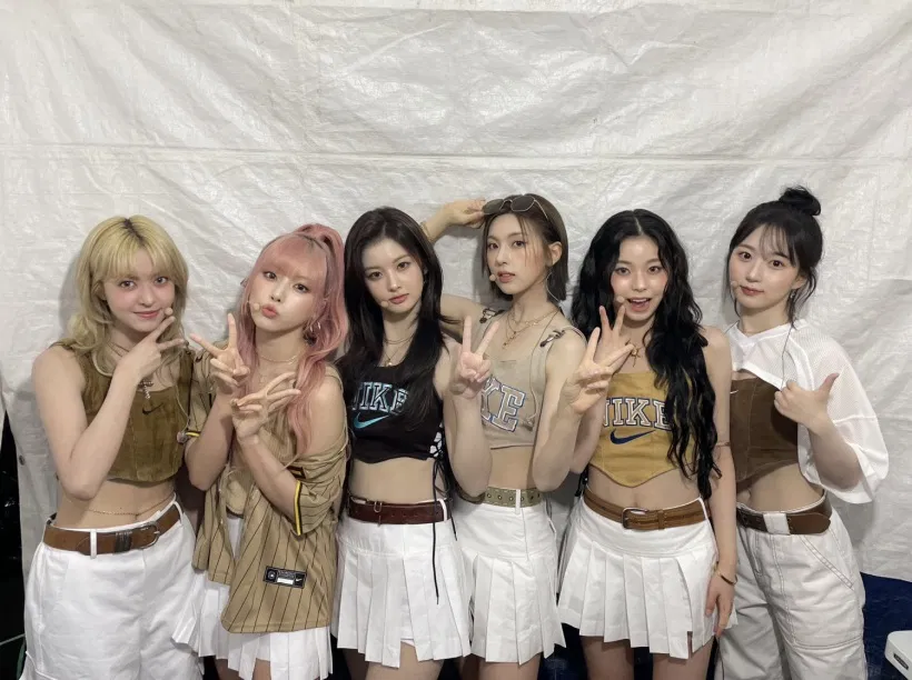 NMIXX sẽ trở lại với mini album thứ ba mang tên "Fe304: STICK OUT" (Ảnh: Internet) NMIXX sẽ trở lại với mini album thứ ba mang tên "Fe304: STICK OUT" (Ảnh: Internet)