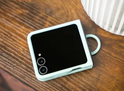 Ốp lưng Silicone của Samsung cho điện thoại Galaxy Z Flip 6 (Ảnh: Internet) Ốp lưng Silicone của Samsung cho điện thoại Galaxy Z Flip 6 (Ảnh: Internet)