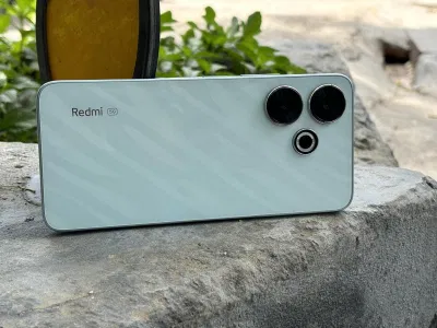 Redmi 13 5G thu hút với thiết kế camera khá giống iPhone, mang đến vẻ ngoài sang trọng và hiện đại (Ảnh: Internet) Redmi 13 5G thu hút với thiết kế camera khá giống iPhone, mang đến vẻ ngoài sang trọng và hiện đại (Ảnh: Internet)