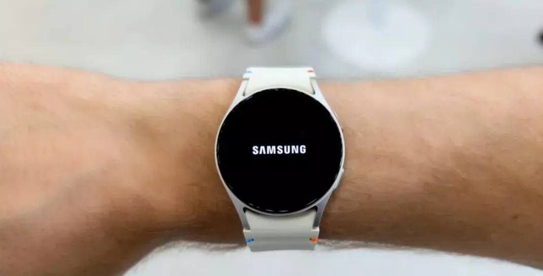 Đồng hồ thông minh Galaxy Watch 7 của Samsung (Ảnh: Internet)