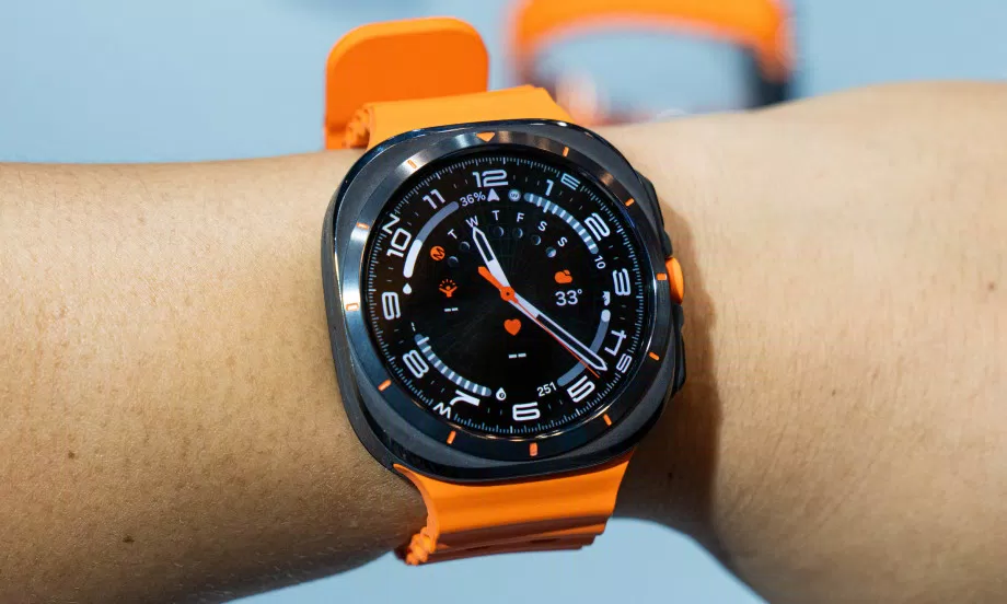 Đồng hồ thông minh Galaxy Watch Ultra của Samsung (Ảnh: Internet)