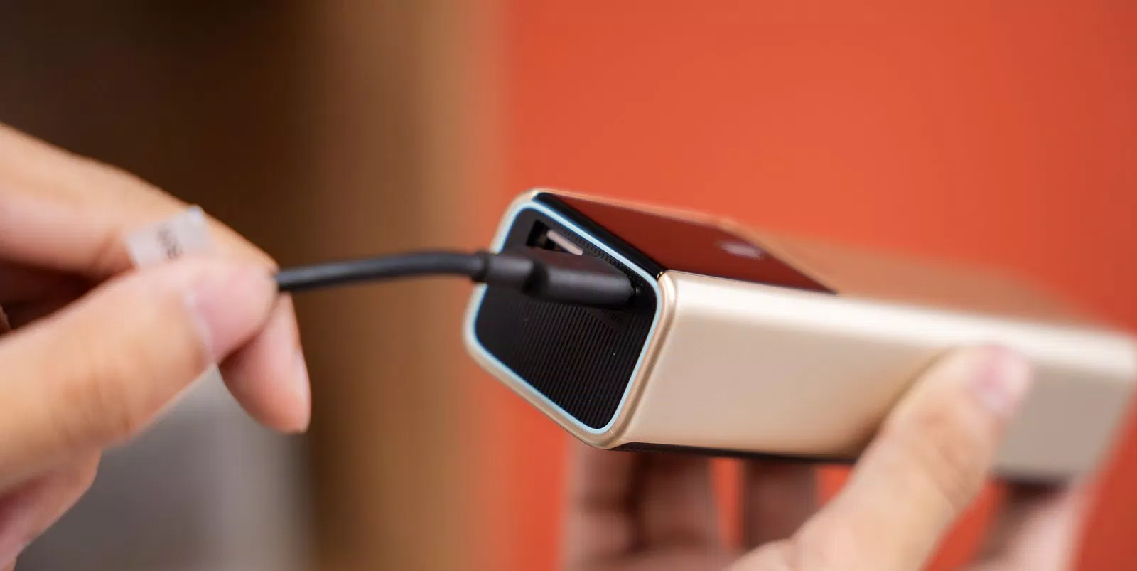 Cuktech PB100P còn tương thích với nhiều mẫu máy khác của Xiaomi, như Xiaomi MIX Flip (67W) hay Xiaomi Mi 10S (33W) (Ảnh: Internet) Cuktech PB100P còn tương thích với nhiều mẫu máy khác của Xiaomi, như Xiaomi MIX Flip (67W) hay Xiaomi Mi 10S (33W) (Ảnh: Internet)