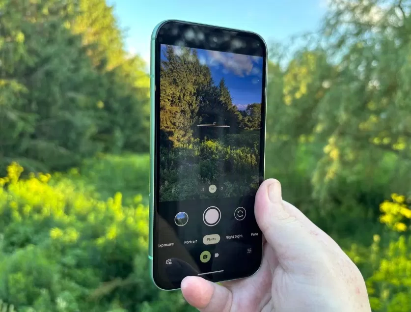 Chụp ảnh bằng điện thoại Pixel 8a (Ảnh: Internet) Chụp ảnh bằng điện thoại Pixel 8a (Ảnh: Internet)