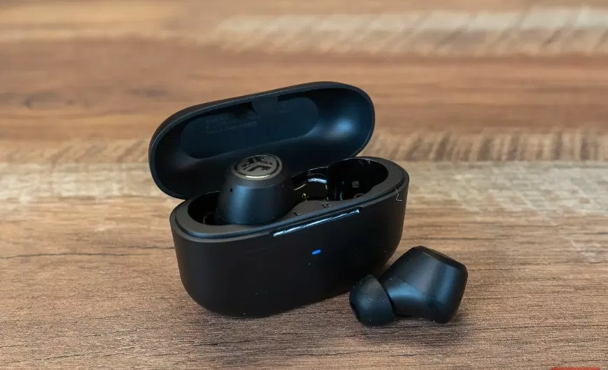 Tai nghe JLab JBuds ANC 3 (Ảnh: Internet) Tai nghe JLab JBuds ANC 3 (Ảnh: Internet)