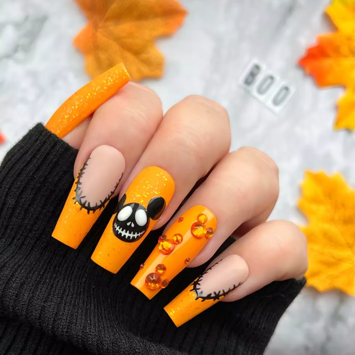 Những mẫu nail Halloween "ma mị"