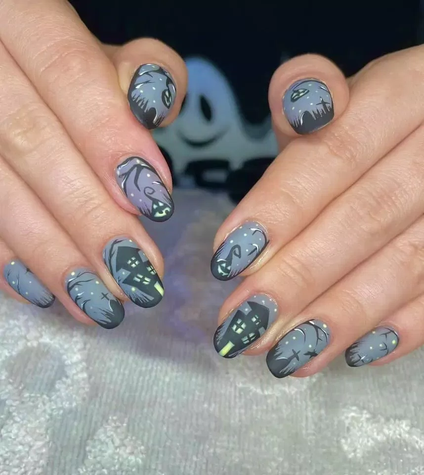 Những mẫu nail Halloween "ma mị"