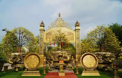 Lễ hội hoa kiểng tại Sa Đéc: muôn vàn hoa khoe sắc, nổi bật với sắc vàng cây mai Lễ hội hoa kiểng tại Sa Đéc: muôn vàn hoa khoe sắc, nổi bật với sắc vàng cây mai