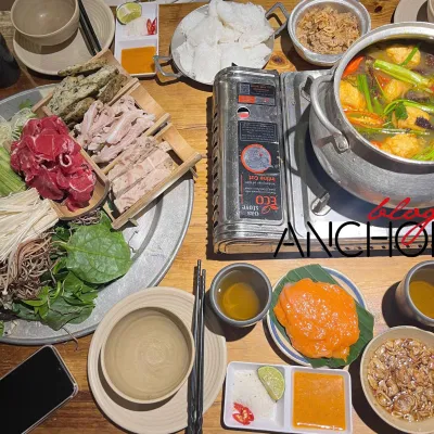 Lẩu riêu cua là món ăn nổi tiếng nhất của Mâm Son (Nguồn: BlogAnChoi)