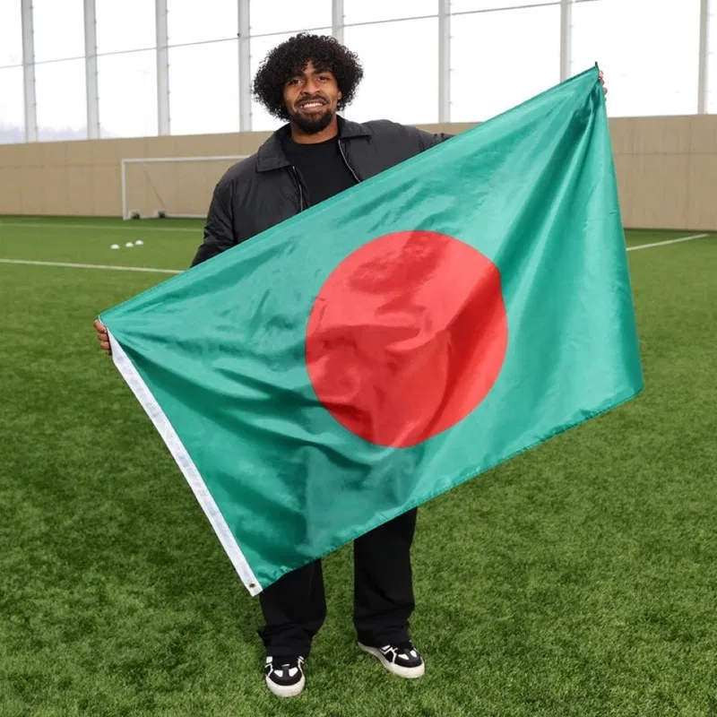 Hamza Choudhury quyết định lựa chọn khoác áo cho đội tuyển Bangladesh. Ảnh: Internet.