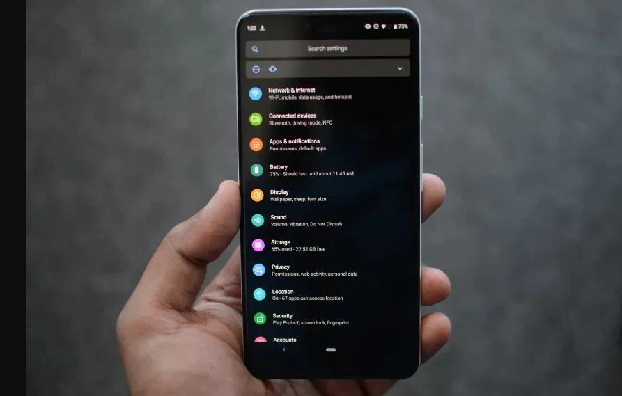 Chế độ nền tối trên điện thoại Android (Ảnh: Internet) Chế độ nền tối trên điện thoại Android (Ảnh: Internet)