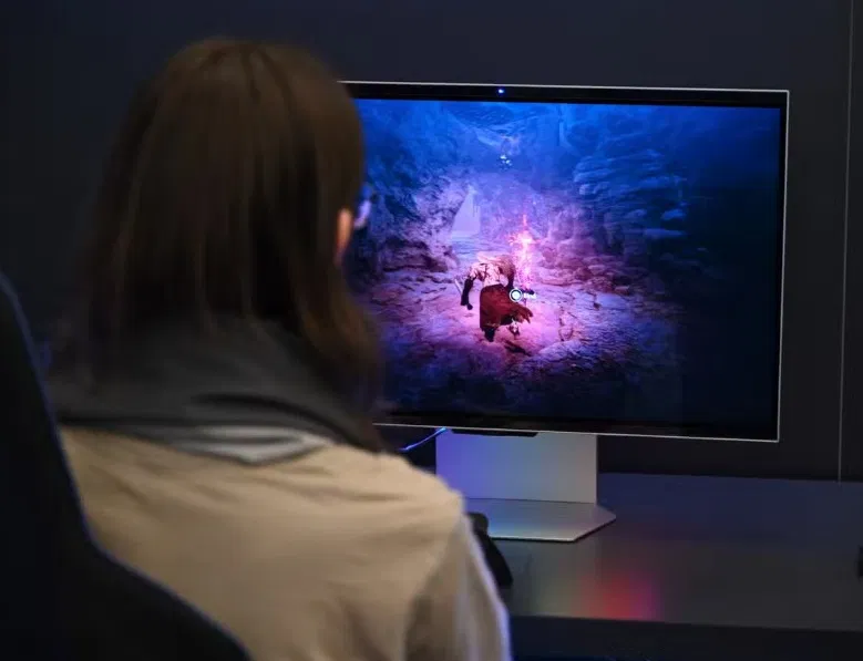 Màn hình Samsung Odyssey 3D tại CES 2025 (Ảnh: Internet) Màn hình Samsung Odyssey 3D tại CES 2025 (Ảnh: Internet)