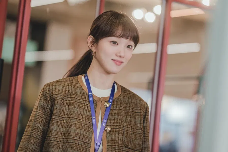 Lee Sung Kyung tỏa sáng với sự nghiệp diễn xuất lẫn người mẫu (Ảnh: Internet) Lee Sung Kyung tỏa sáng với sự nghiệp diễn xuất lẫn người mẫu (Ảnh: Internet)