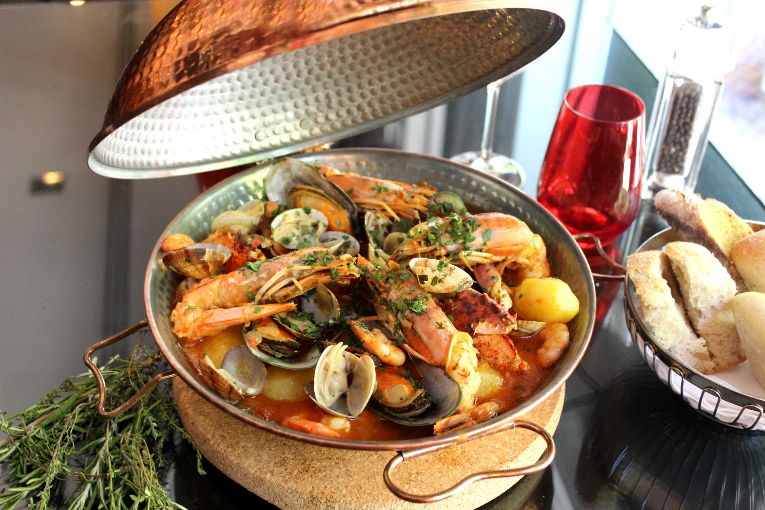 Cataplana de Marisco