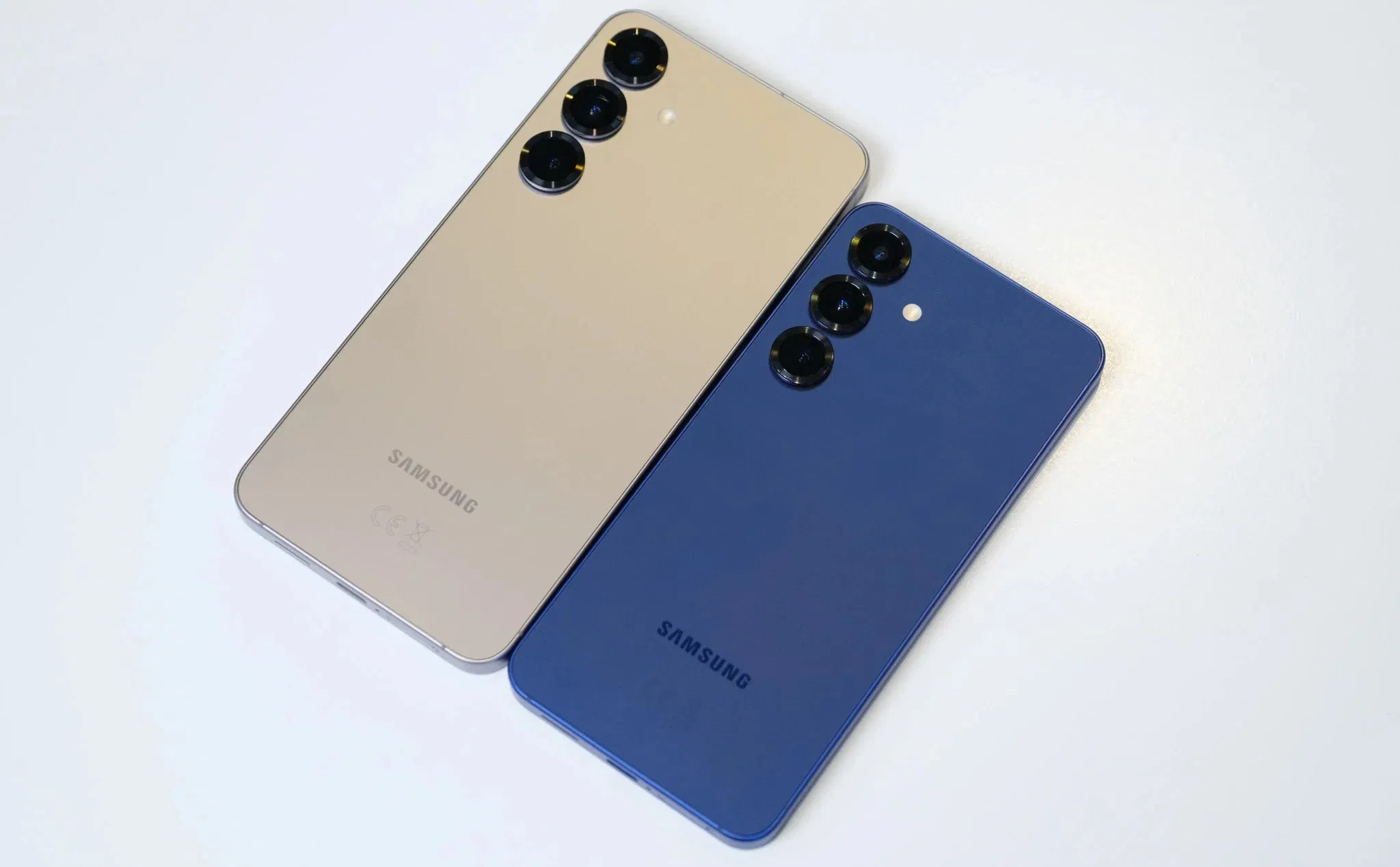 Cả Galaxy S25 và Galaxy S25 Plus đều được trang bị con chip Snapdragon 8 Elite for Galaxy (Ảnh: Internet) Cả Galaxy S25 và Galaxy S25 Plus đều được trang bị con chip Snapdragon 8 Elite for Galaxy (Ảnh: Internet)