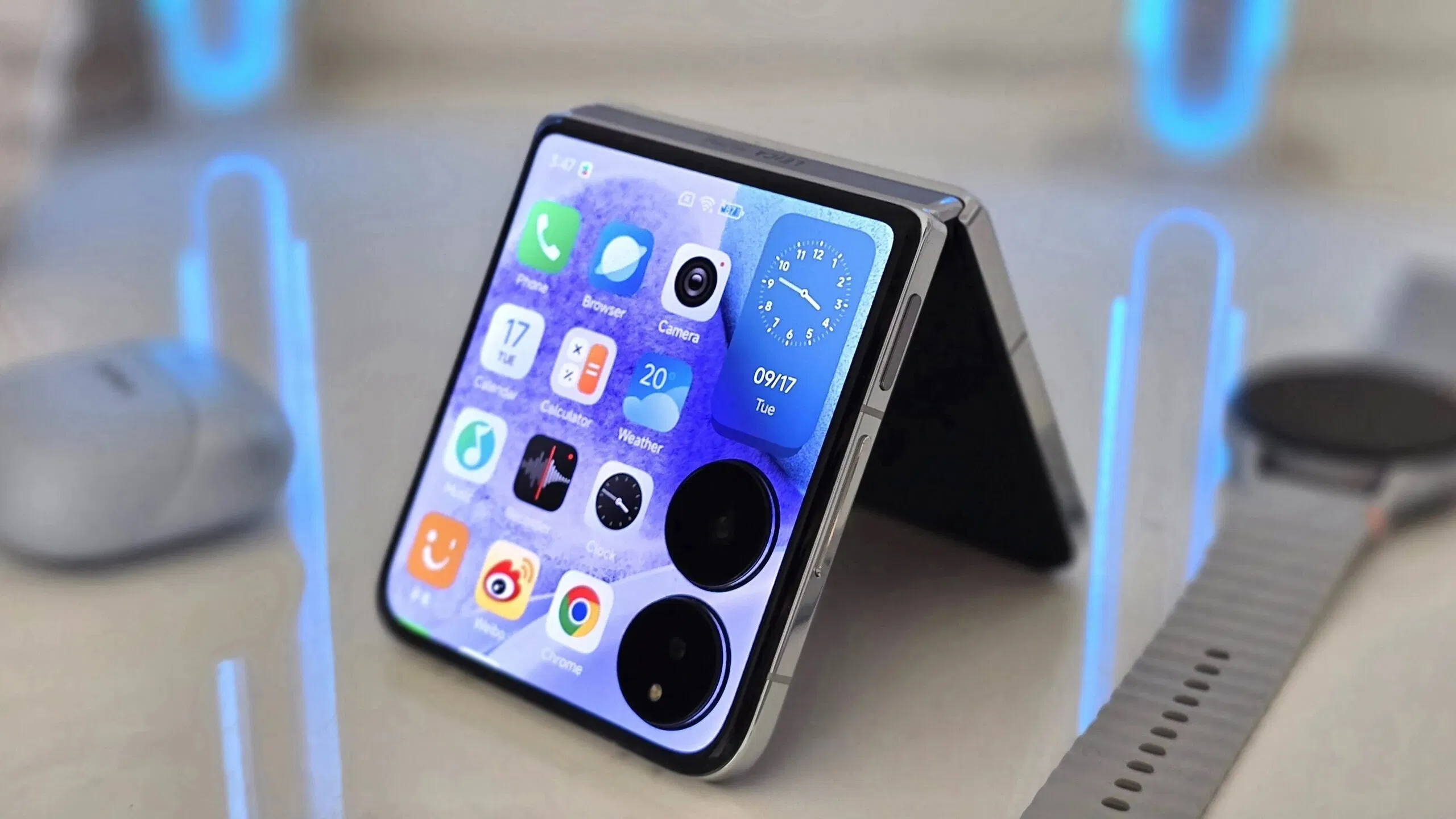 Xiaomi Mix Flip 2 (Ảnh: Internet)