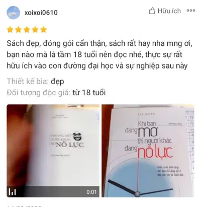 Cảm nhận của độc giả về sách Khi Bạn Đang Mơ Thì Người Khác Đang Nỗ Lực (Ảnh: BlogAnChoi)