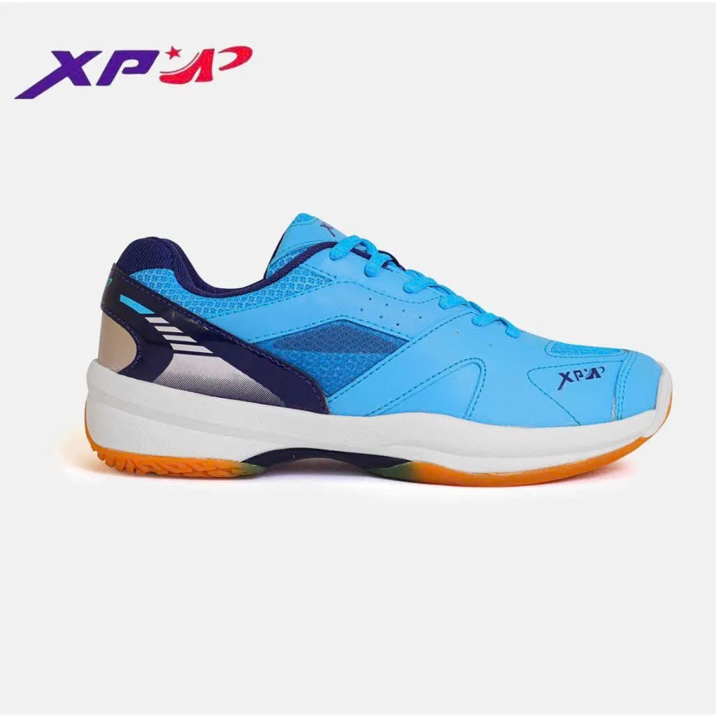 Giày cầu lông XP CL05 (Ảnh: BlogAnChoi)
