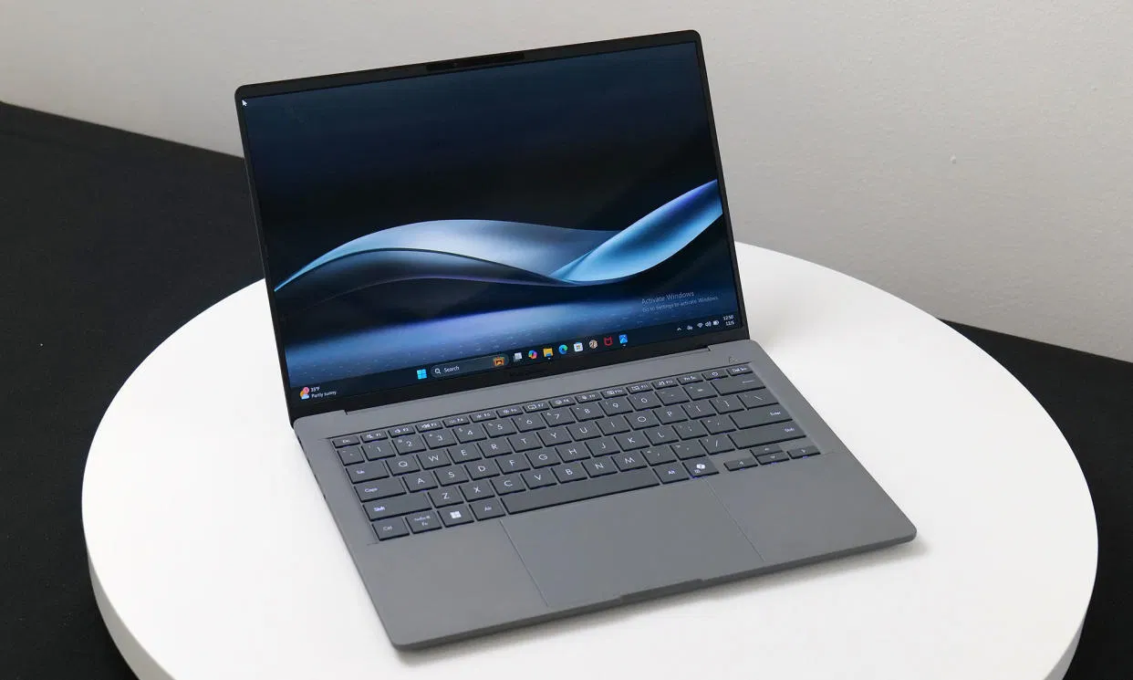 ASUS Zenbook A14 (Ảnh: Internet)