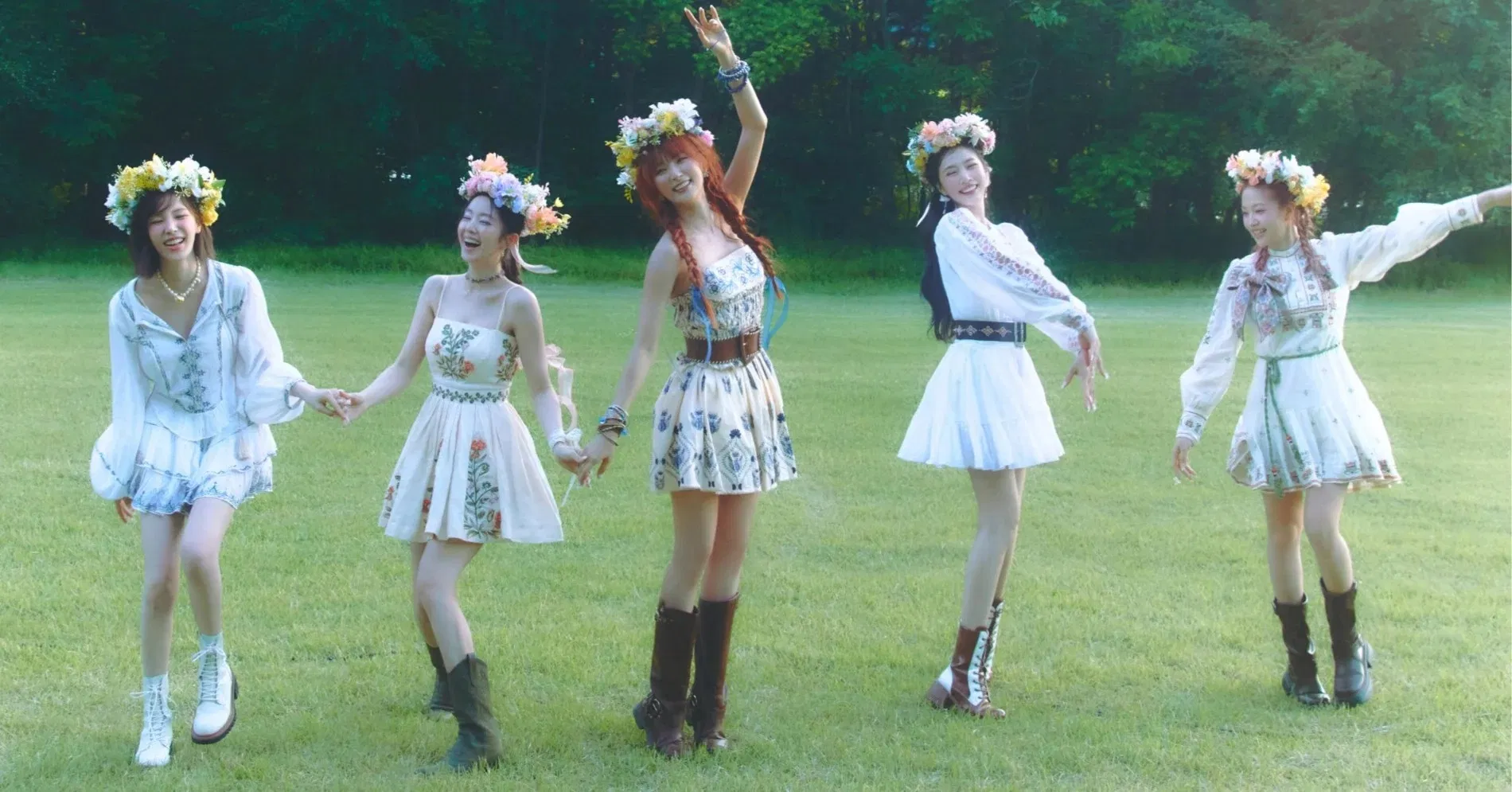 "Cosmic" của Red Velvet với giai điệu gây nghiện không thể bỏ qua (Ảnh: Internet)