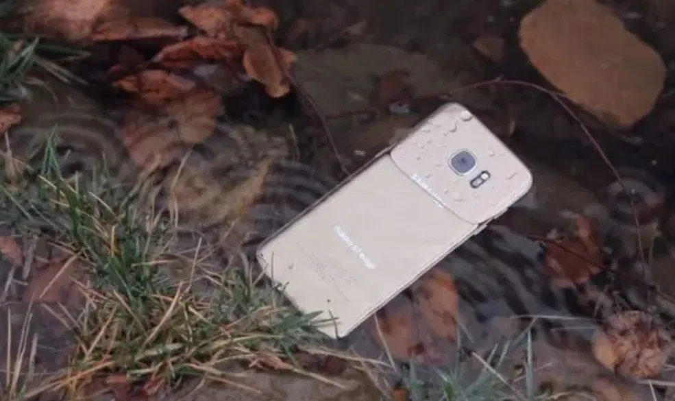 Điện thoại Galaxy S7 Edge của Samsung (Ảnh: Internet)