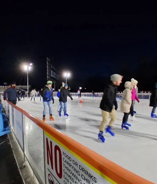 Ảnh chụp bằng ống kính siêu rộng và macro của Galaxy A16 5G (Ảnh: Internet) Ảnh chụp bằng ống kính siêu rộng và macro của Galaxy A16 5G (Ảnh: Internet)